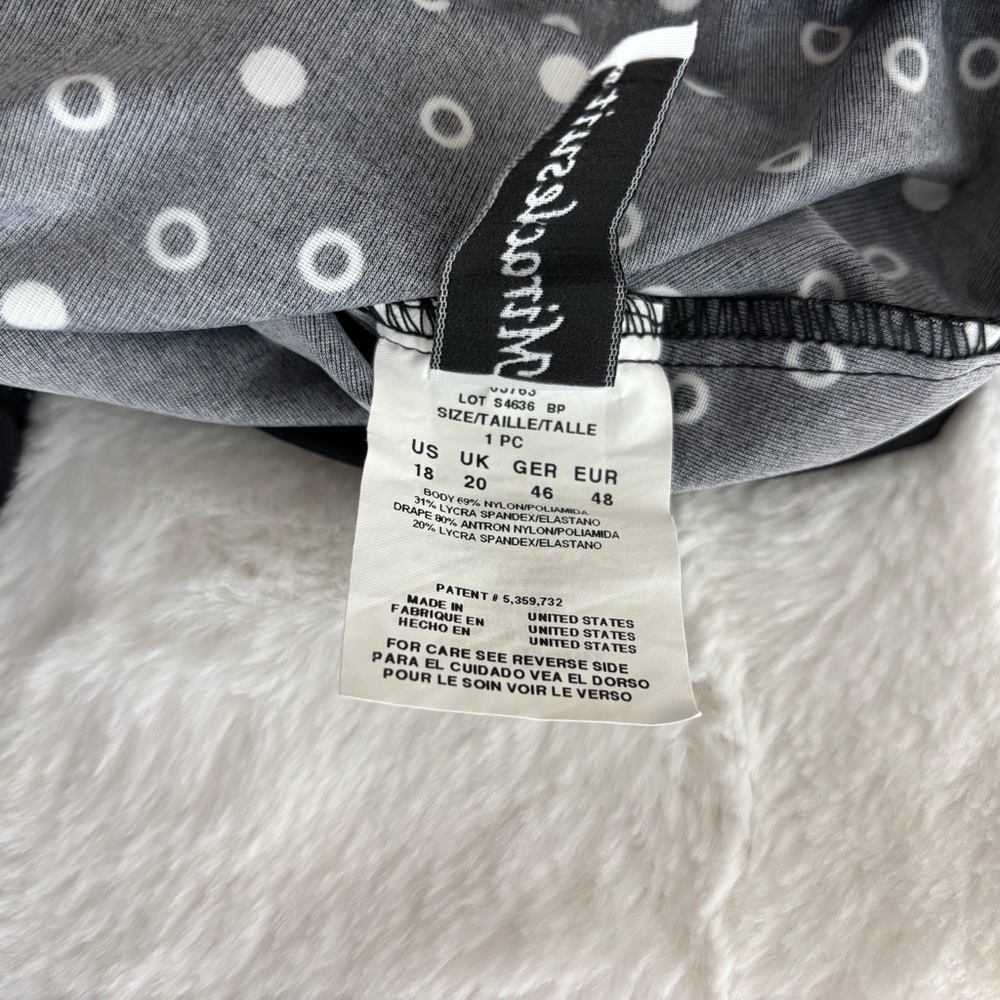 Miraclesuit One Piece Swimsuit Size 18 Black White Polka Dots Side Ruching - Picture 9 of 10